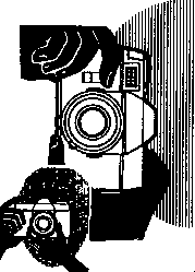 RETINA REFLEX - Holding the camera